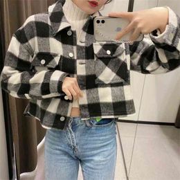 Spring Gingham Check Plaid Shirt Coat Oversize Style Lapel Pockets Woolen Jacket Causal Women Outerwear 2 colors 210429