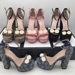 designer 2021 Fashion sandals summer women Shoe Buckle Strap heeled Platform Slides chunky Heel Rubber sole Black womens Shoes High quality