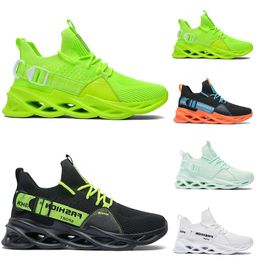 Mens womens running shoes triple black white green shoe outdoor men women designer sneakers sport trainers sneaker