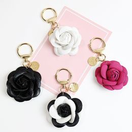 Camellia Flower Keyrings Bag Charms PU Leather Pendant Car Key Chains Accessories Black White Rose Red Jewelry Keychains Rings Hol1968