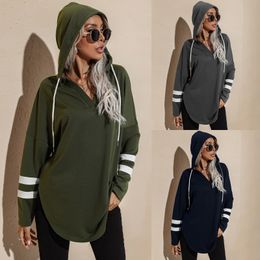 Kadın Tasarımcı Moda Hoodies Rahat Avrupa ve Amerikan Tarzı Kapşonlu Kazak Kadın Bahar Sonbahar Ince Gevşek Üst Ceket