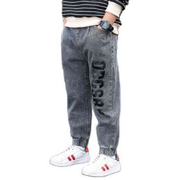 Spring & Autumn Boy Jeans New 2021 Korean Version Fashion Handsome Slim Elastic Waist Tight Cuffs Letter Casual Children's Pants G1220