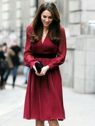 -Vestidos informales Kate Middleton con cuello en V Sexy Bud Claret Vestido elegante manga larga W050