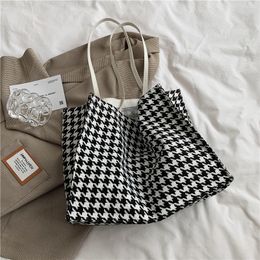 Tote Women Vintage High-capacity Houndstooth Hasp Soft Shopping Korean Handbag