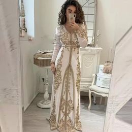 Elegante avorio 2021 marocchino caftano musulmano abiti da sera maniche lunghe appliques pizzo dorato islamico Arabia Saudita Dubai abiti da ballo formale del partito