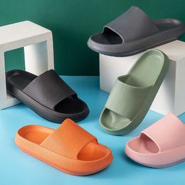 2021 women slippers Non-slip Bathroom Indoor Slide Sandals summer shoes Boys Girls men flip-flops Y0804