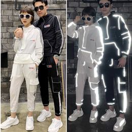 Fashion Hip Hop Singer Dancer Stage Wear Clothing Men 2PCS Reflective Stripe Suits Sets (jacket+pant) Custom Made Cool Male X0909