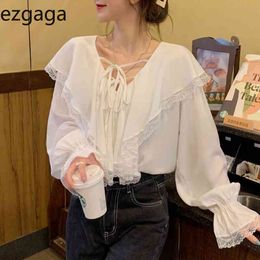 Ezgaga Tender Blouse Women Flare Sleeve V-Neck Casual Korean Chic Spring Loose Sweet Lace Bandage Shirts Female Fashion 210430