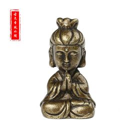 Pure copper pocket Guanyin Buddha ornament antique micro sculpture Buddha Pendant handle ornament copper