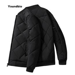 Men Thicken Warm Coat Casual Jacket Men Winter Windproof Outerwear Parka Plus Fleece Outdoor Bomber Cotton Jackets Clothes 211129