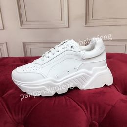 2021 White Spring autumn Casual shoes women leather lace-up sneaker fashion lady designer Running Trainers Letters woman shoe Flat Printed Men gym sneakers size35-41