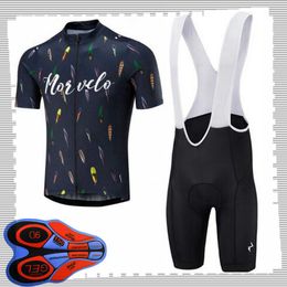 Pro team Morvelo Cycling Short Sleeves jersey (bib) shorts sets Mens Summer Breathable Road bicycle clothing MTB bike Outfits Sports Uniform Y21041585