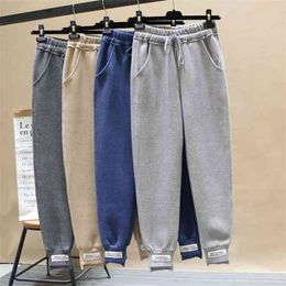 Arrival Korea Fashion Autumn Women Harem Pants All-matched Casual Sport Female Loose White Black Plus Size D439 210512