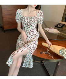 Summer Women's Floral Puff Sleeve Square Neck Split Beach Holiday Dress Japanese Style Fashion 210515