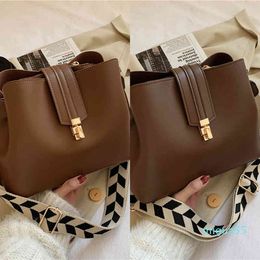 Fashion Bag Tote Vintage Simple Small Pu Leather Bucket Crossbody Bags for Women Designer Lady Luxury Black Shoulder Handbags