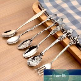 Vintage Kitchen Spoons Fork Royal Style Metal Carved Mini Coffee Spoons Accessories fruit prikkers dessert Fork1 Factory price expert design Quality Latest Style