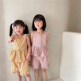Summer Arrival Girls Fashion Striped 2 Pieces Suit Top+short Clothing 210528