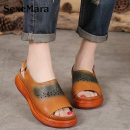 SexeMara Hollow Designer Women's Sandals Genuine Leather Handmade Women Flat Platform Flats Retro Style Mother Shoes