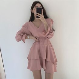 Women's Spring Autumn Dress French Retro V-neck Ruffled Long-sleeved Solid Colour Thinner Flared Sleeve es GX444 210507