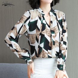 Autumn V-neck Long Sleeve Chiffon Blouse Women OL Western Style Printed Elegant Chemisier Femme 10465 210521