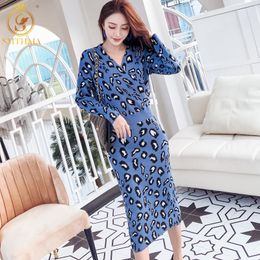 Winter Korean OL Temperament V-Neck Slim Waist Knit Dresses Fashion Leopard Jacquard Sweater Vestidos 210520