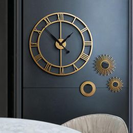 Wall Clocks Modern Gold Clock Industrial Design Fashion Simple Mute Creative Metal Horloge Mural Dining Room Decor