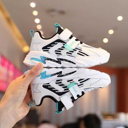 Kids Buckle Strap Shoes Boys Mesh Patchwork Trainers Sneakers 2021 Autumn Child Girls Breathable Sport Walk Shoe Size 27-37 G1025