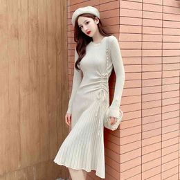 Spring Winter High Quality Long Knitted Dress Women Black Fashion Round Collar Slim Thicken Warm Sweater Pleated 38G 210420