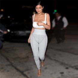 Kyliejenner Cotton Sports Two Pieces Gymwear Designer Fashion Spaghetti Straps Elastic Waist Crop Top Legging Pants Set 211105