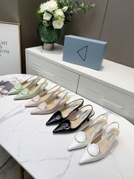 Con scatola 2021 scarpe formali a punta da donna di design europeo di qualità discoteca scivolo di lusso per matrimoni per feste