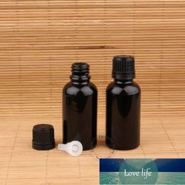 10pcs/Lot 30ml Empty Black Glass Essential Oil Bottle1OZ Perfume Pot Refillable Sub-bottling Mini Pot Makeup Tool Small Jar Factory price expert design Quality