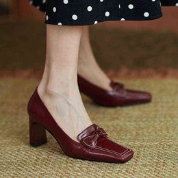Dress Shoes Sexy Heels Shoes Square Toe Pumps Butterfly High Heels Elegant Women Dress Shoe Retro Sewing Black Boat Shoe Zapatos mujer 8899N 220309