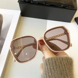 Sunglasses 2021 Polarised Pink Female Luxury Elegant Pretty Summer Glasses Women Chain Inspired Designer Square