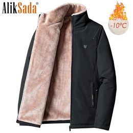 5XL Men Winter Casual Classic Warm Thick Fleece Parkas Jacket Coat Men Autumn Fashion Pockets Windproof Parka Men Plus Size 211104