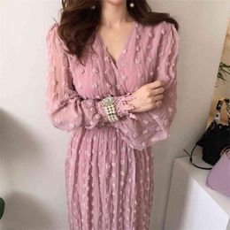 Women Long Dress Korean Casual Ropa Mujer Heavy Lace Patchwork Sexy V-neck Slim Waist Maxi Female Chic Autumn Robe Femme 210514