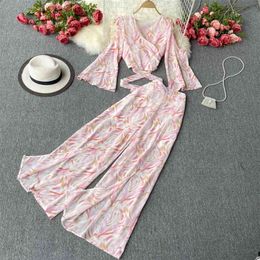 Summer Women Holiday Beach Chiffon 2 Piece Set Suits V-neck Bandage Slim Top Bell-bottoms Wide Leg Pants Lady 210430