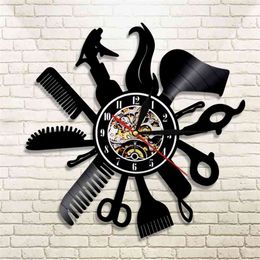 Barber Shop Vinyl Record Wall Clock Modern Design Beauty Salon Store Vintage 3D Timepiece Haircut Horloge Hairdresser Gift 210401