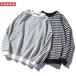 FGKKS Trend Brand Men Stripe Sweatshirt Tops Men's Fashion Wild Comfortable Hoodies O-Neck Casual Sweatshirts 210813