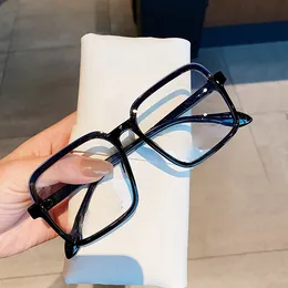 Luxury Sunglasses Creative Letter Sun Glasses Fashion Half Frame Myopia Eyewear Frame