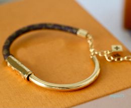 fashiom charm bracelets gold color fashion half leather with logo bracelet chain for men women gift