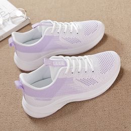 Y6618 Bianco, nero stile estivo Scarpe da donna scavate traspiranti in tessuto a mosca nella marea Versione coreana di scarpe sportive casual all-match