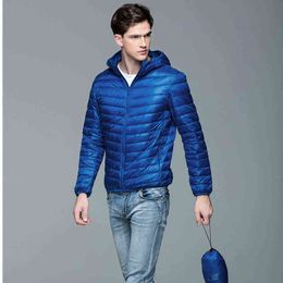 1342 Top Quality Men's Lightweight Water-Resistant Packable Puffer Jacket Men Hooded Winter Autumn Down Jackets Warm Outwear G1108