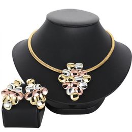 Earrings & Necklace Women Pendant Flower Fashion Jewelry Set For Engagement Gold Plated