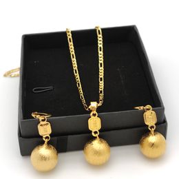 18 k Stamp Gold G/F Circle Pendant Necklace and Earrings Party Gift Jewellery Set Figaro Chain Link 600* 3mm