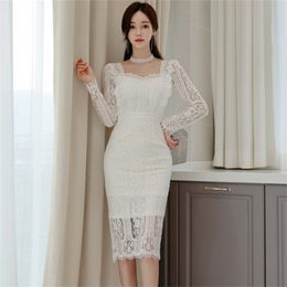 Summer Lace Pencil Dresses Women V Neck Long Sleeve Bodycon Office Lady Sexy Party Vintage Bandage Vestid 210603