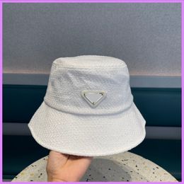Casual Fitted Hat Women Bucket Hat Designer Caps Hats Mens Casquette Winter Fall Lovers Buaseball Cap Flat High Quality Cap Outdoor D218255F