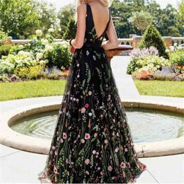 Women Maxi Mesh Dress with Embroidery V Neck Elegant Ladies Sleeveless Vintage Female Backless Retro Long Black Tulle Robe Tunic 210416