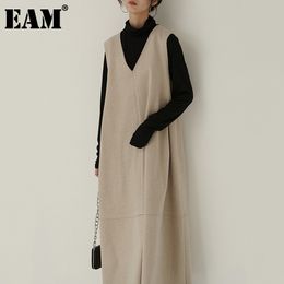 [EAM] Женщины абрикосовые короткие вентиляционные длинные шерстяные платья V-образным вырезом без рукавов свободная подходящая мода осень зима 1DD2053 210512
