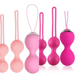 NXY Vibrators 5pcs Vaginal tighten Exercise Kegel Balls 10 Speed Vibrating eggs Silicone Ben wa ball G Spot Vibrator Erotic sex toy for Women 1118