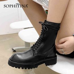 SOPHITINA Women Platform Boots Fashion Genuine Leather Handmade Zipper Ankle Boots Round Toe Mid Heel Casual Female Shoes SO897 210513